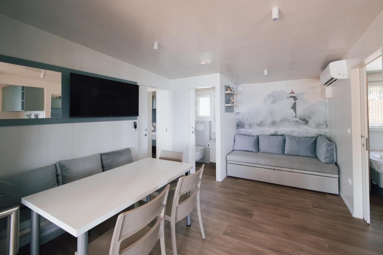 Mobile Homes Selce - Lighthouse Bagian luar foto