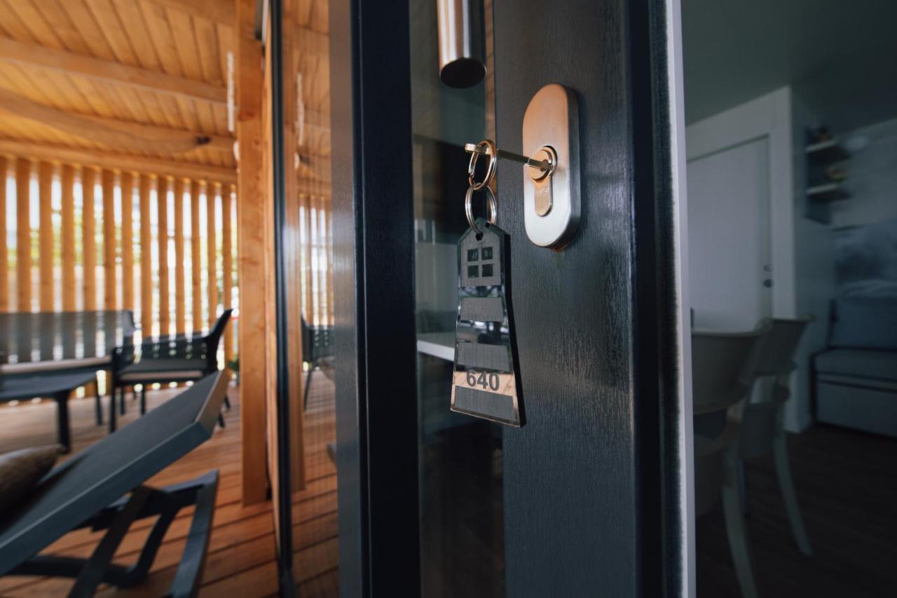 Mobile Homes Selce - Lighthouse Bagian luar foto