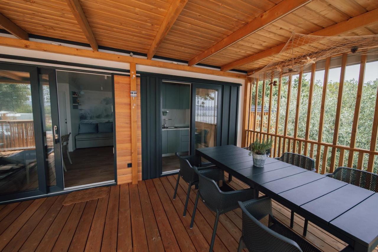Mobile Homes Selce - Lighthouse Bagian luar foto